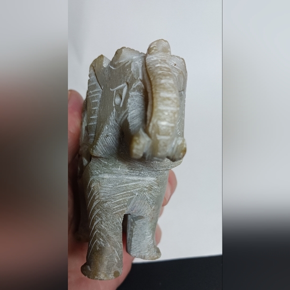 4" Hand Carved Soap Stone Elephant Figure With baby Inside - Picture 4 of 7